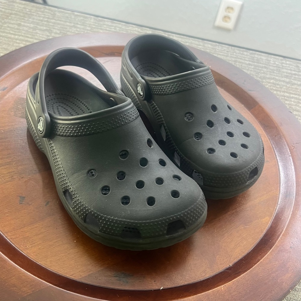 Crocs Classic Clog  Kids Shoes Breathable Lightweight 4 Black Boys Girls 6 Sport